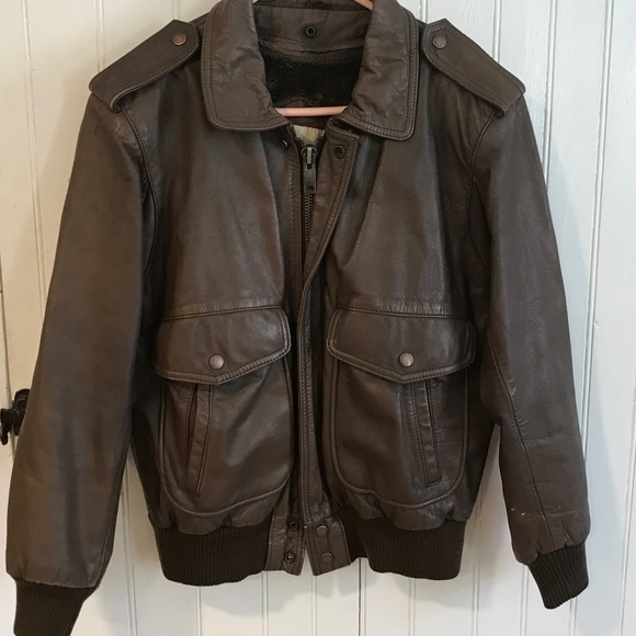 Berman’s vintage brown leather jacket - Picture 8 of 16